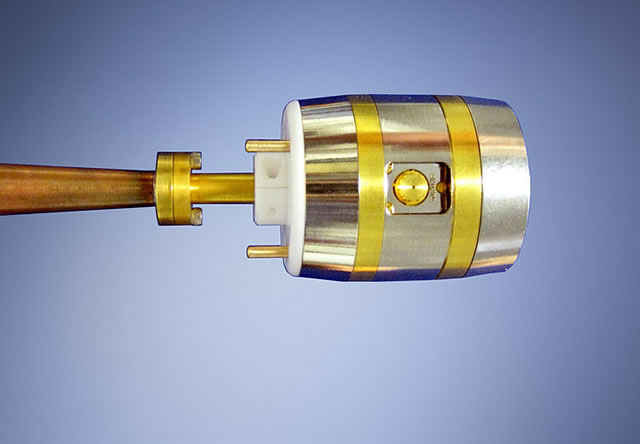 E700/E780 The mm-wave Spectrometer from Bruker