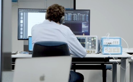 LabOne Q: An Intuitive Software Framework for Scalable Quantum Computing