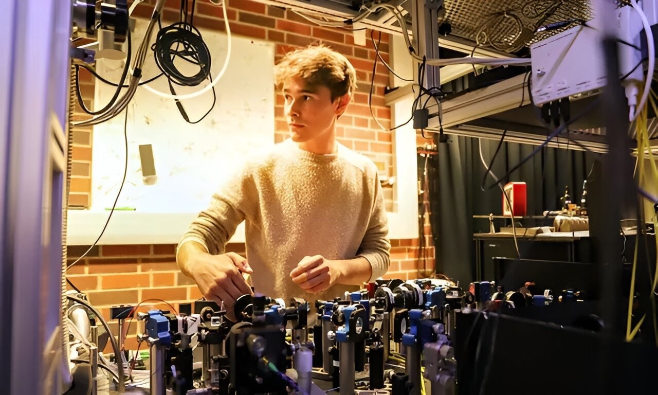 The Intriguing Quantum Phenomena of Entanglement and Interference