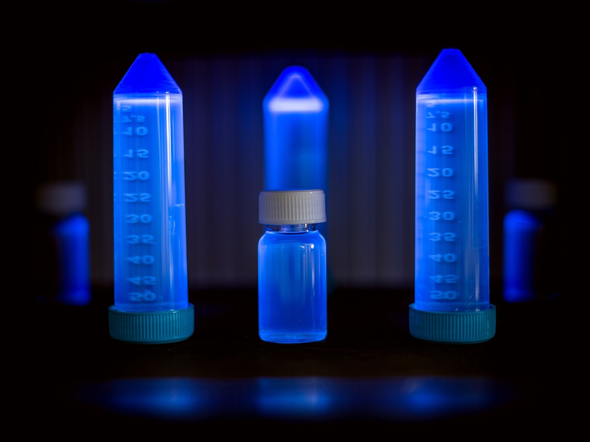 TiO2 and CQDs Boost Antibiotic Removal in Water