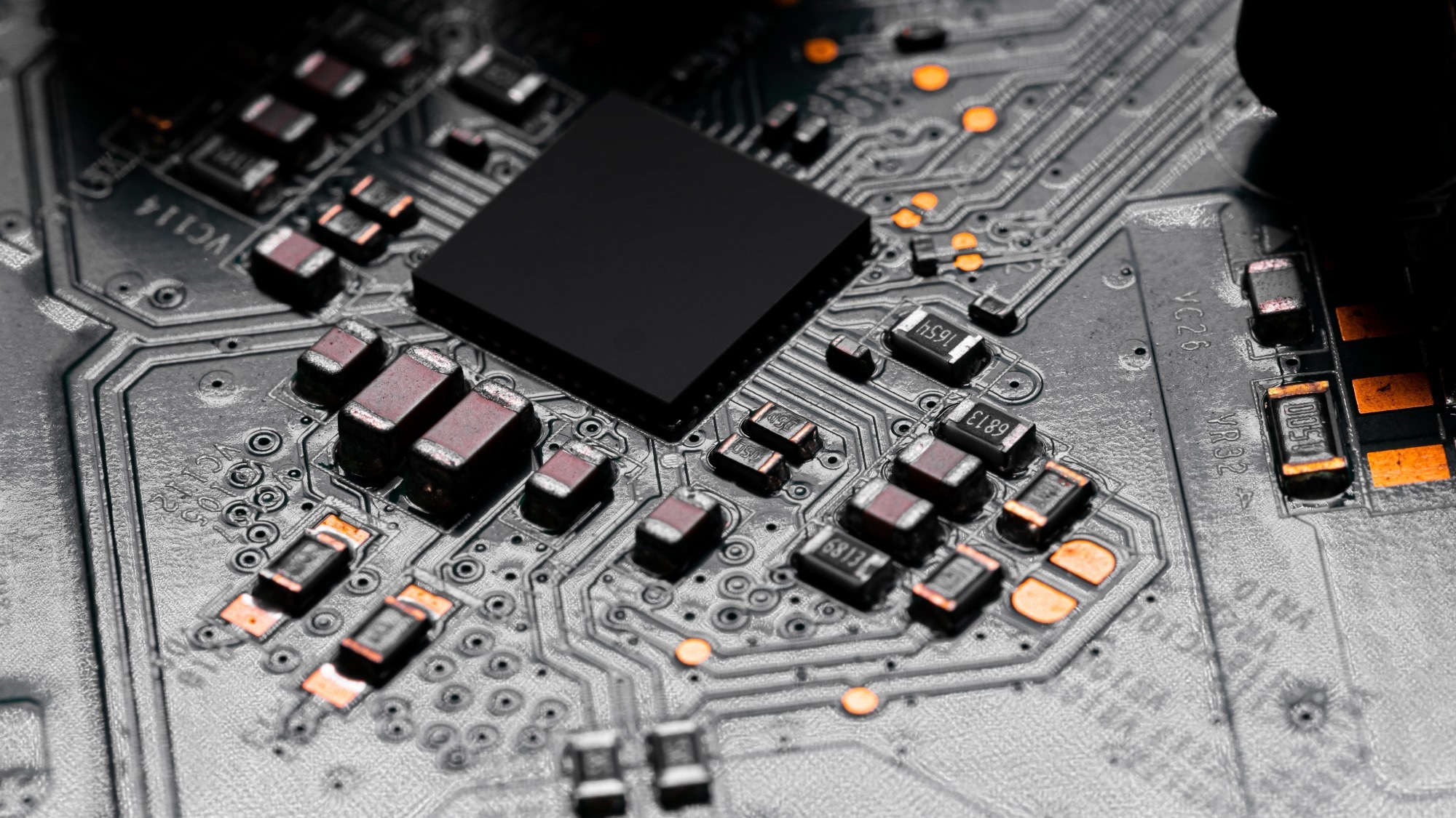 Neural Networks Enhance Quantum Error Correction