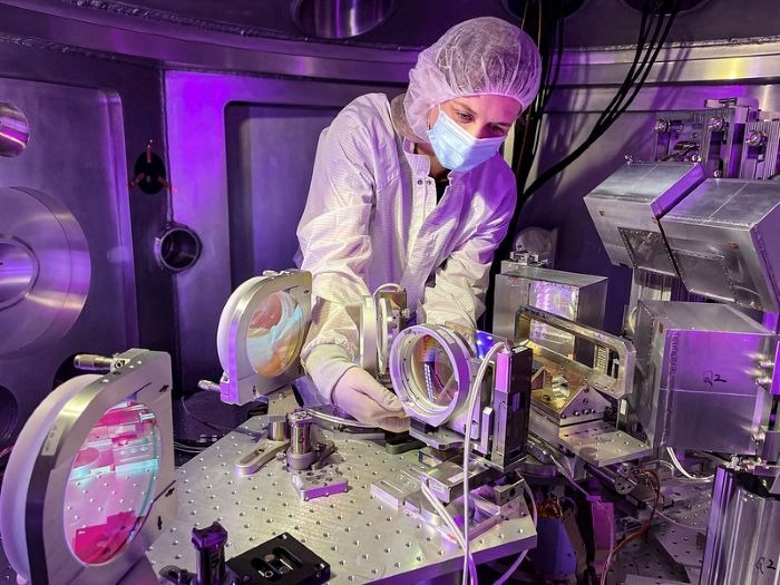 The Limit Does Not Exist: Superheated Gold Survives the Entropy Catastrophe