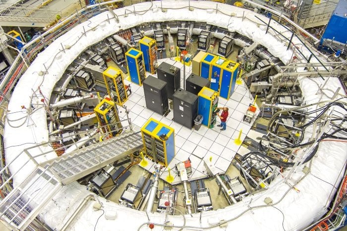 Muon G-2 Collaboration with Strong Contribution from Mainz Wins Breakthrough Prize in Fundamental Physics