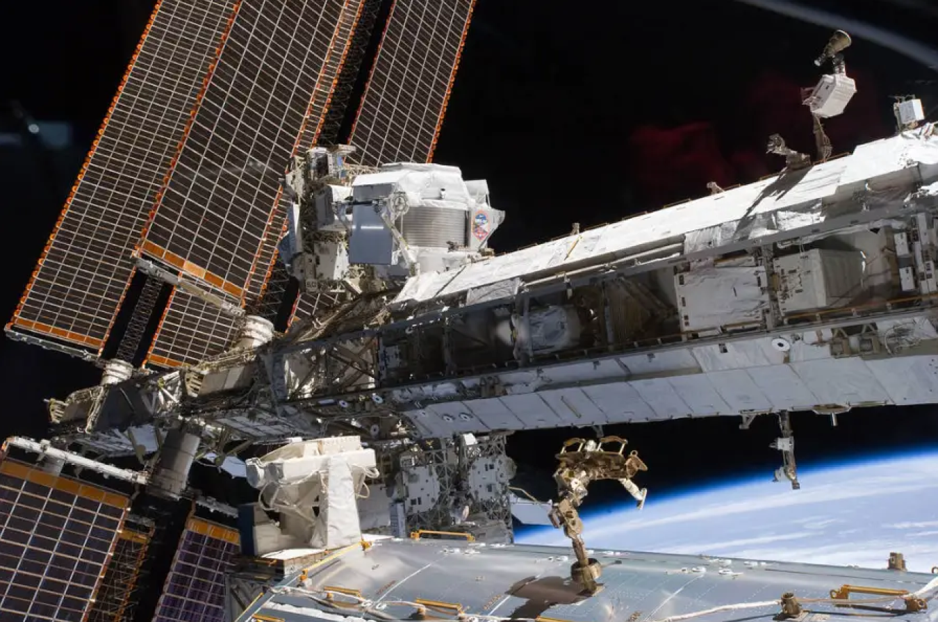 Long-Term Space Study Classifies Cosmic Rays into Four Distinct Elemental Groups