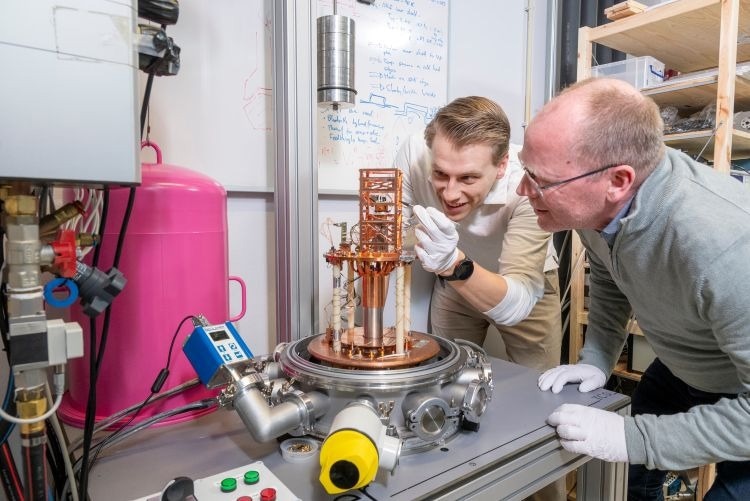 Pyramid Tip Geometry Maximizes Spatial Resolution for Nanoscale Quantum Phenomena