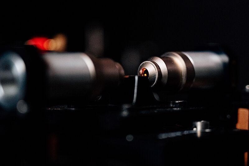 New Quantum-Based Distance Measurement Method for GPS and LIDAR