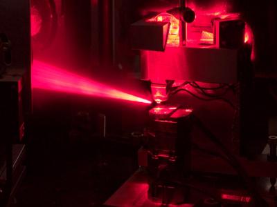 Physicists Observe Behavior of Electrons in Quantum Dots