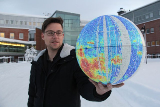 Moon's Surface and Lunar Crust's Local Magnetic Fields Reflect Solar Wind