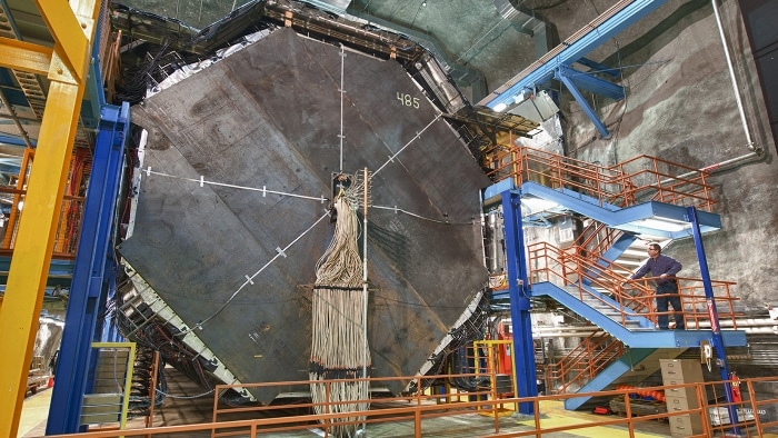 Discovery of Ghost-Like Neutrino Particle May Unlock Great Mysteries of the Universe