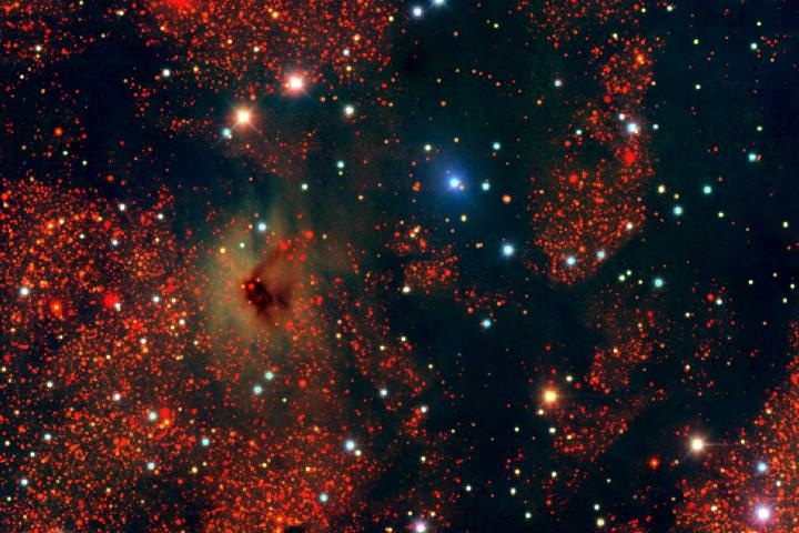 New Research Offers Detailed 3D View of Space Dust