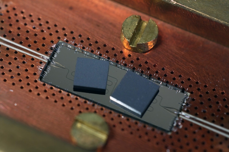 TU Wien Researchers Succeed in Coupling Atomic Defects in Diamonds Using Quantum Physics