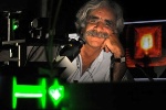 Chemists Capture Images of Single Molecule Shifting from One Quantum State to Another