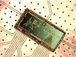 Single Electrons Tunneling Through Quantum Dots Power Rice Grain-Sized Laser