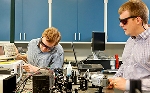 Quantum Correlated Light Beams Help Overcome Fundamental Detection Limit of Microcantilever-Based Sensors