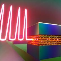 Integrating Quantum Dots into Silicon-Based Lasers for Enhanced Functionality