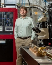 Study Shows Quantum Computer can Outperform Classical Computer