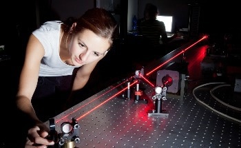 Engineer Reveals that Humans Can Observe Elusive Space-Time Structure Deformation Because the Universe “Sings”