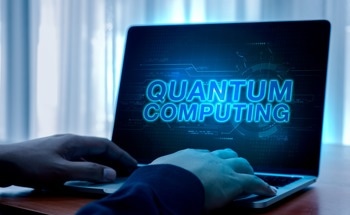 Securing Quantum Computing on Untrusted Hardware