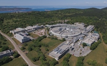 Controlling Hybrid Electron-Photon States with Extreme Ultraviolet Light