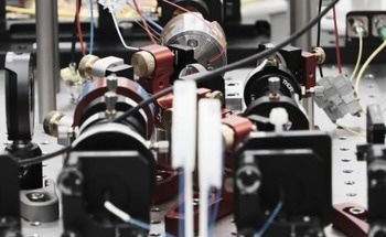 Entangled Light to Comprehend Complex Quantum Systems