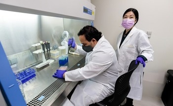 Harnessing Quantum Machine Learning to Identify Cancer at its Earliest Stages