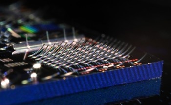 MIT’s Photonic Chip Projects Data into Free Space