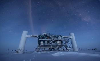 Scientists Claim that All High-Energy Cosmic Neutrinos are Born by Quasars