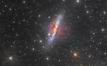 Study Determines Strength and Structure of the Magnetic Field in Messier 82