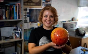 Rocks Smashing into Planets Give Clues About Planetary Evolution