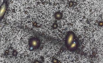 Giant Coma Stream Discovered Amidst Galaxies